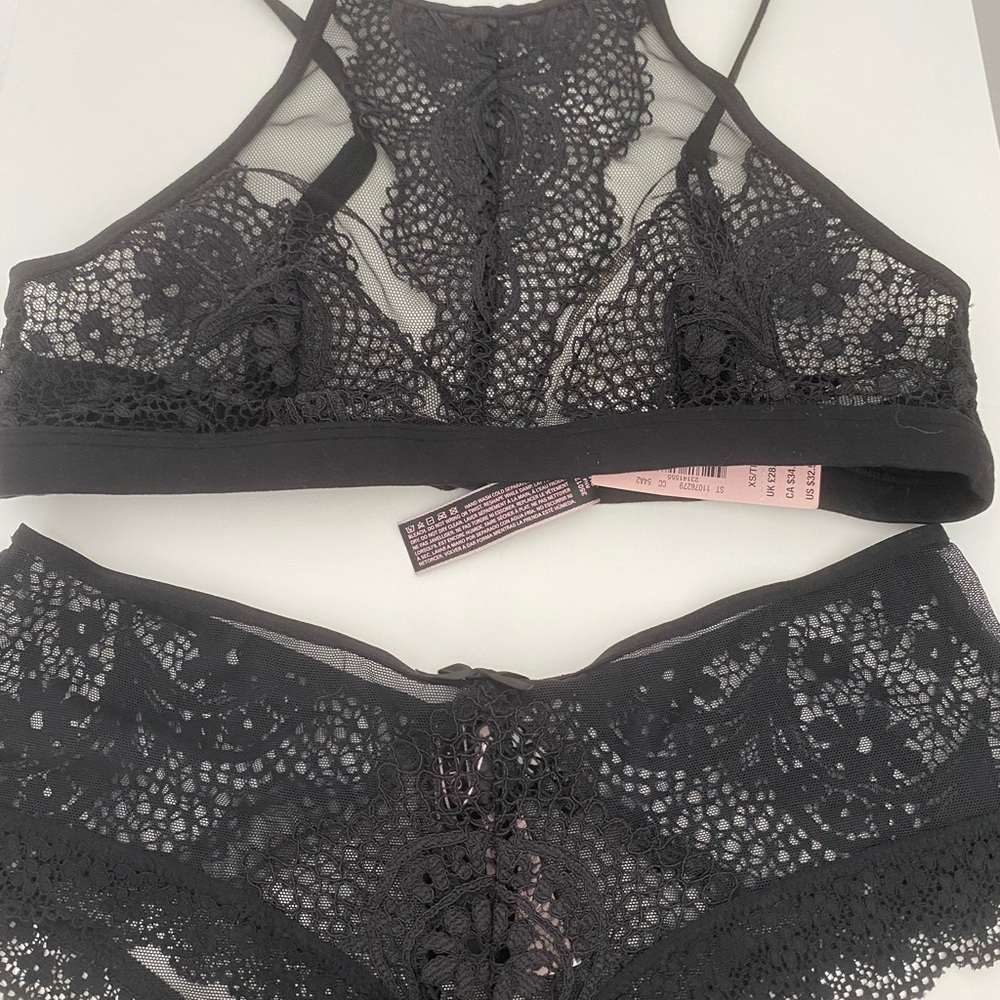 Victoria Secret Set - Picture 5 of 5
